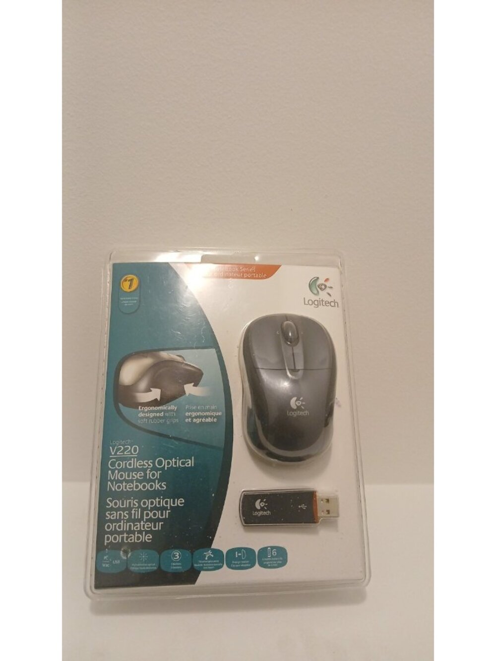 Logitech Cordless Optical Mouse V220 for Notebooks Black PC Mac New Sealed